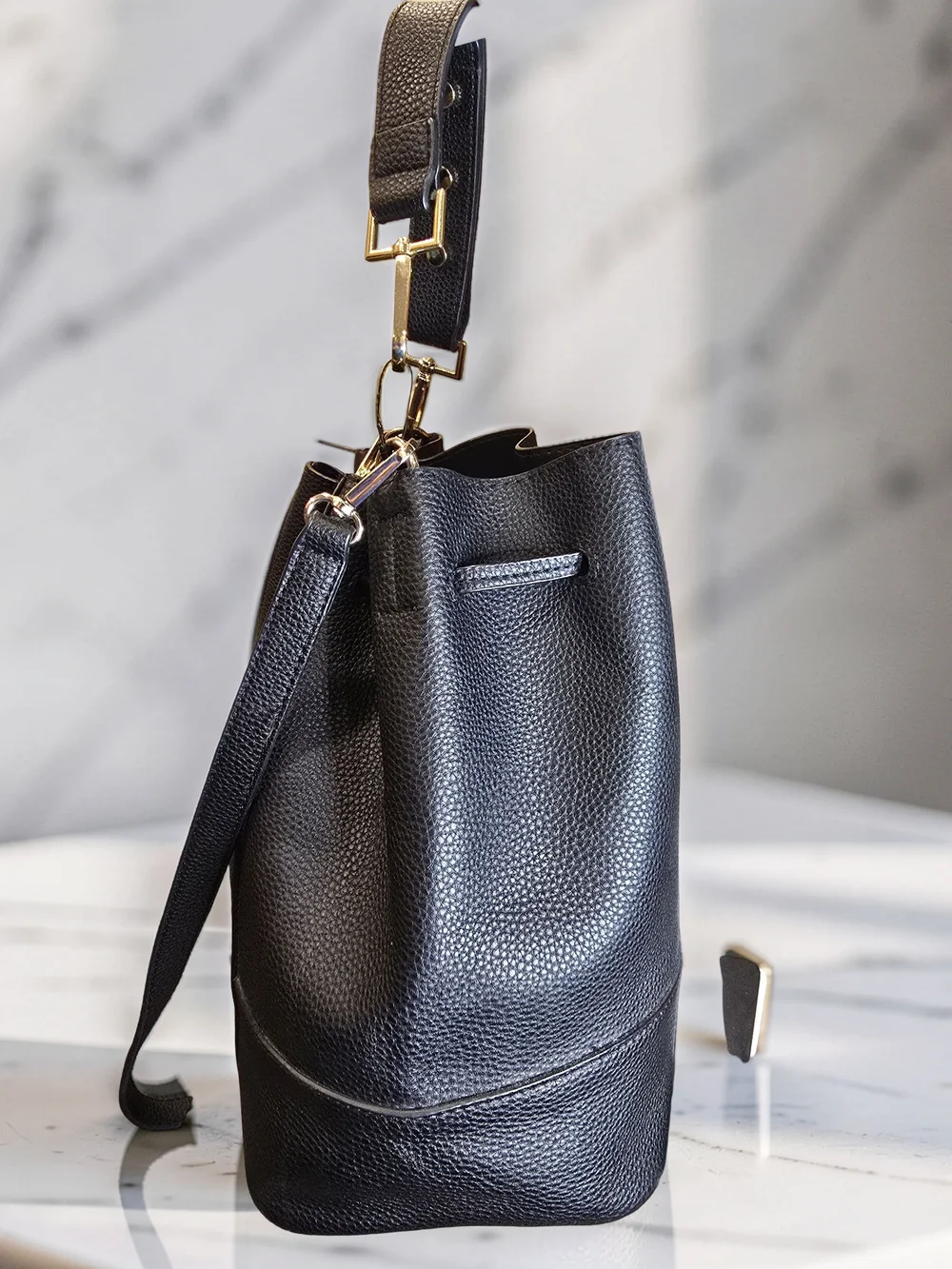Zara Black Pebbled Drawstring Bucket Bag Crossbody